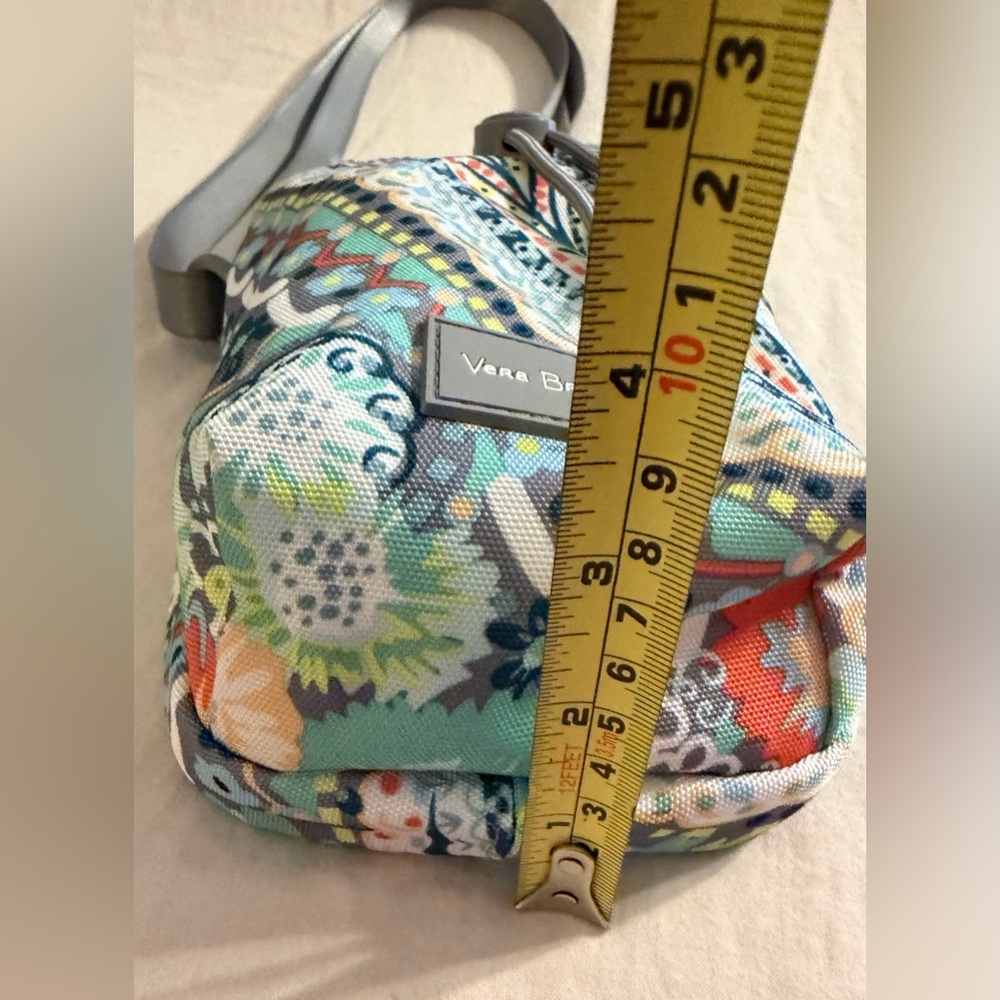 Vera Bradley Water Bottle Crossbody Bag💚🩵💙🤍🧡🩶 - Picture 11 of 13